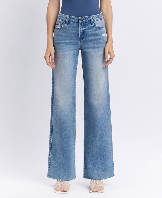MID RISE CLEAN CUT RAW HEM WIDE JEANS