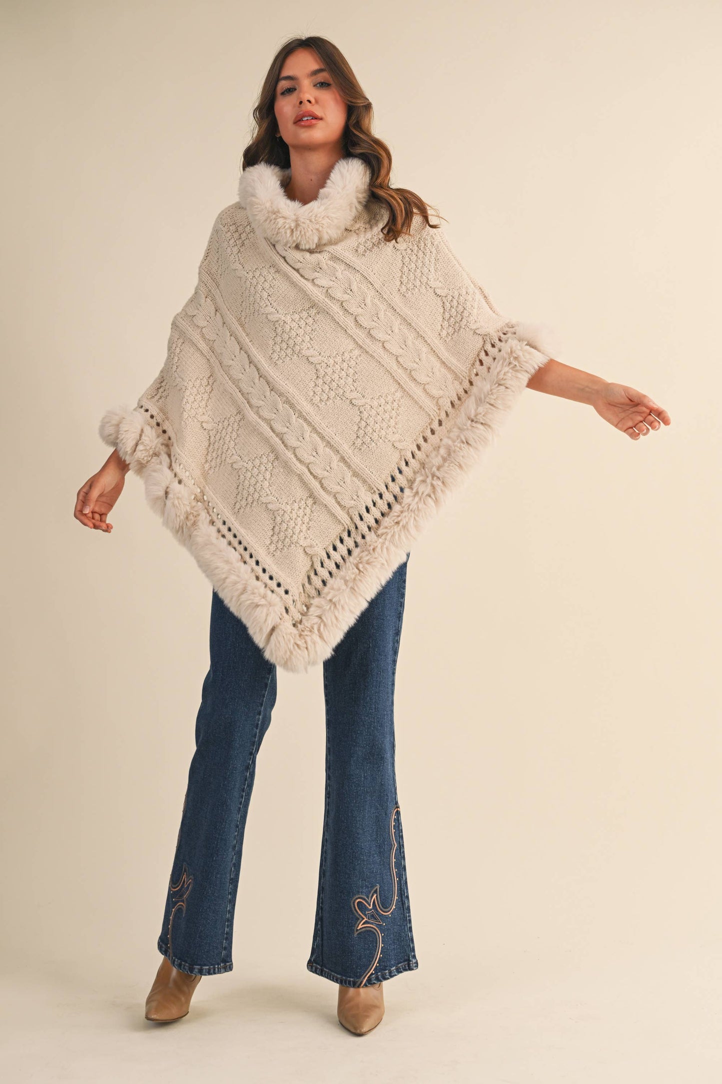 FAUX FUR TRIM SWEATER PONCHO