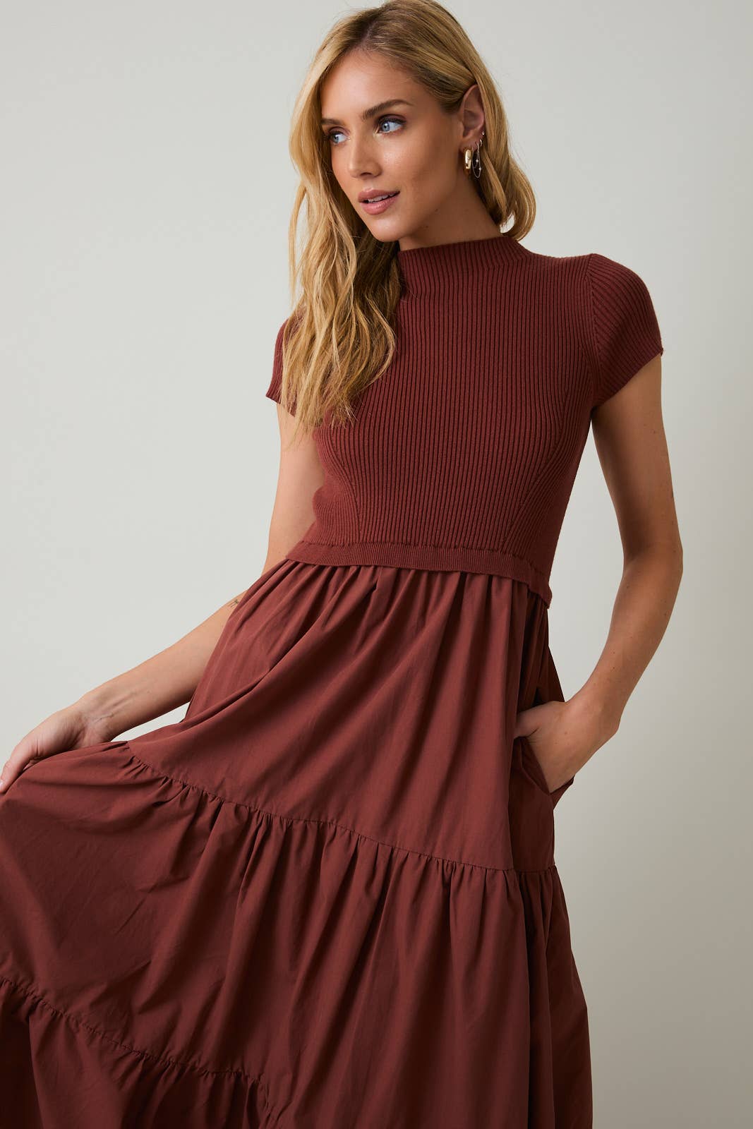 MOCK NECK SHORT SLEEVE KNIT & WOVEN MIX TIERED MIDI DRESS