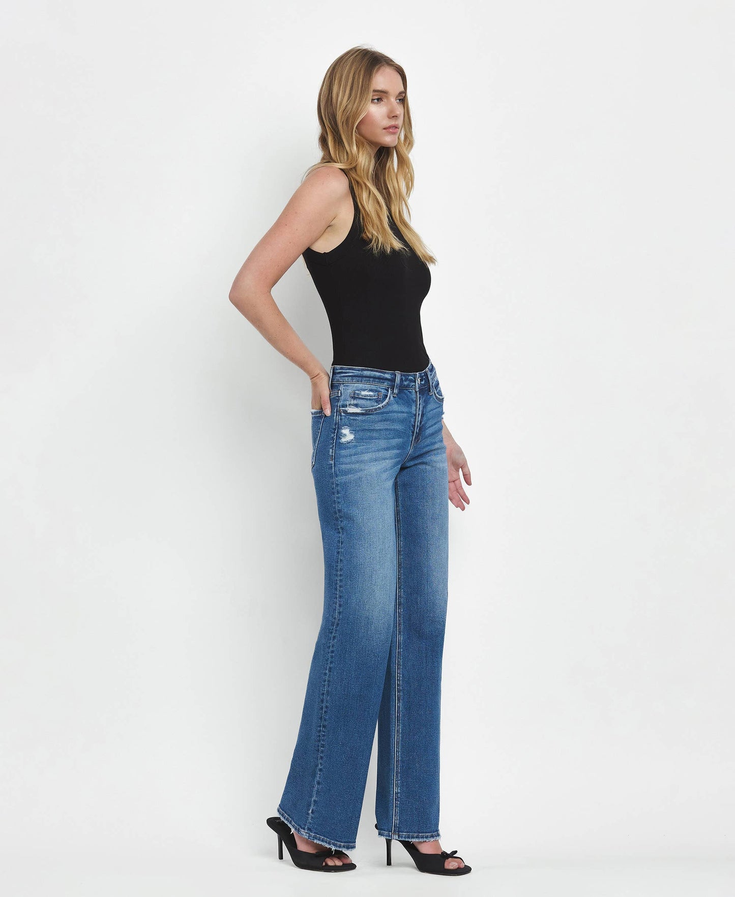 MID RISE FULL LENGTH WIDE LEG JEANS