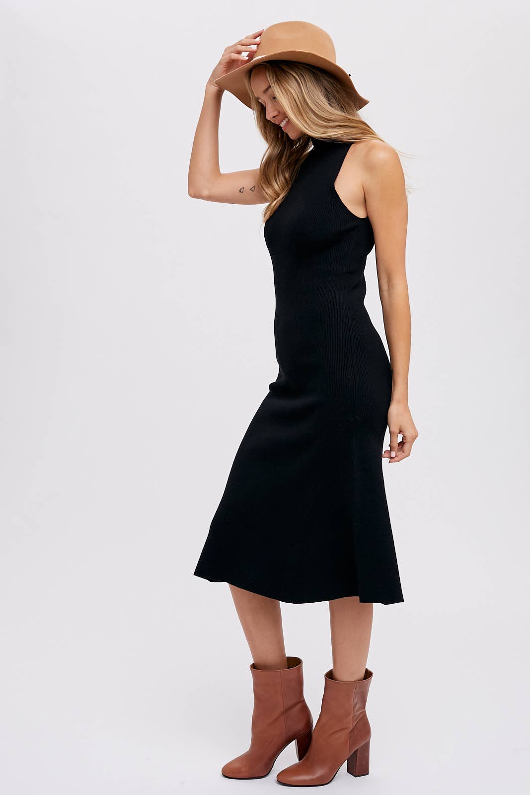 MOCK NECK SLEEVELESS MIDI DRESS