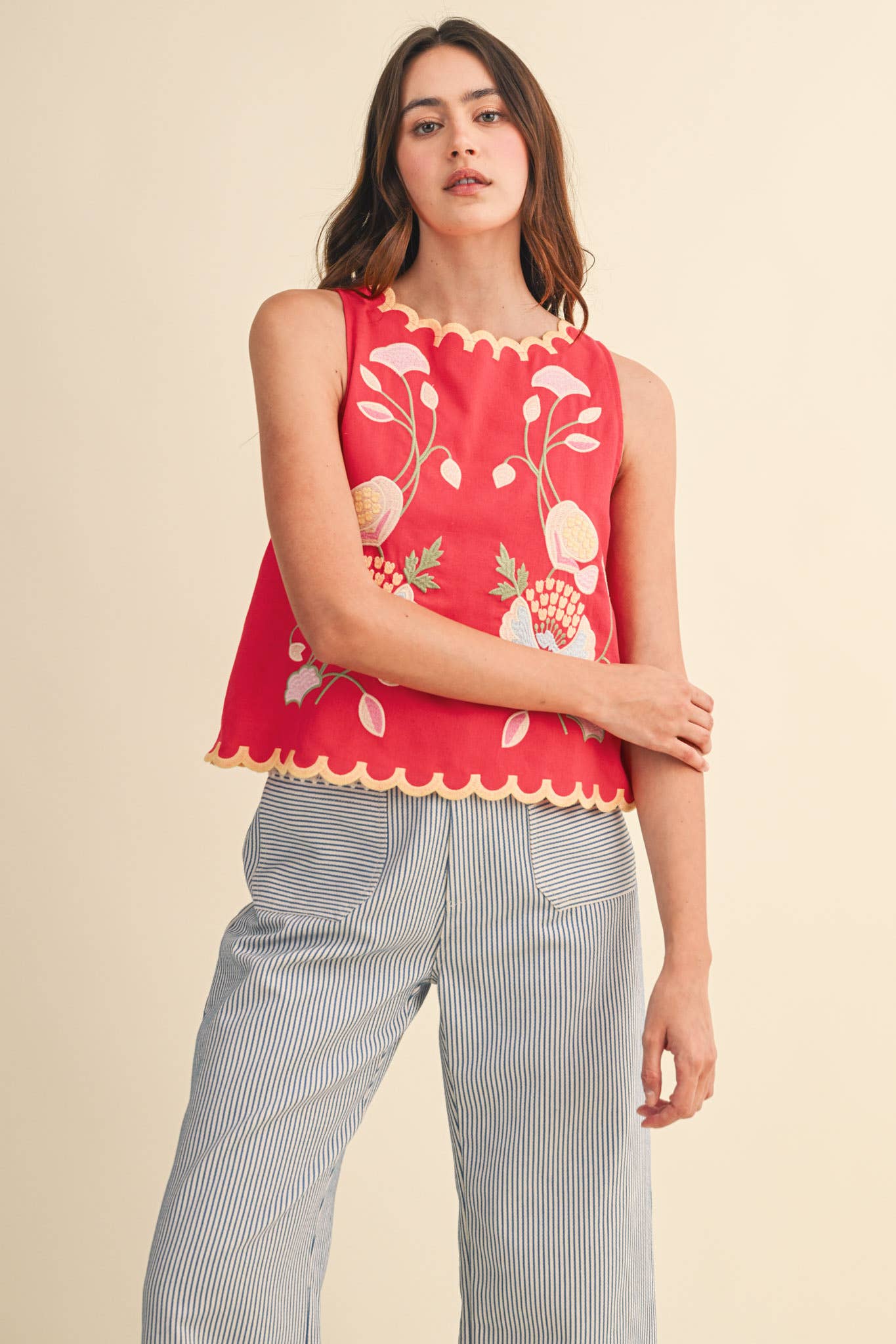 FLORAL EMBROIDERY SCALLOPED TANK MTP4915
