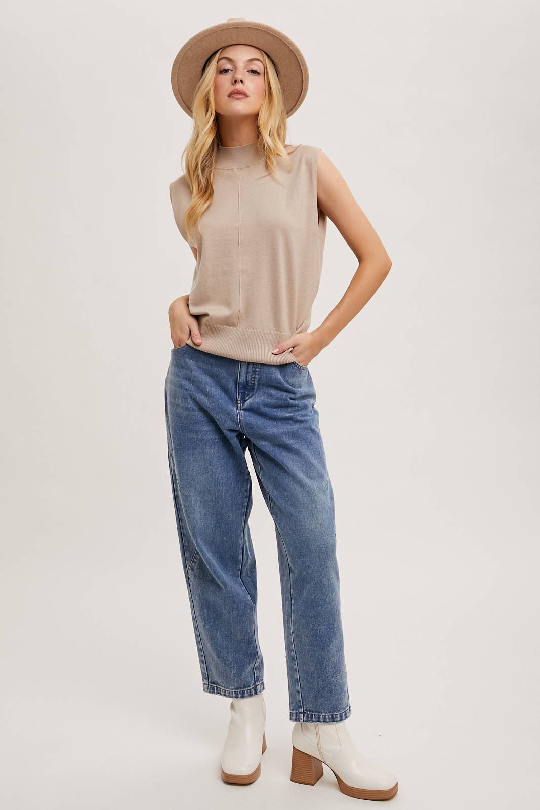 MOCK NECK KNIT SLEEVELESS TOP