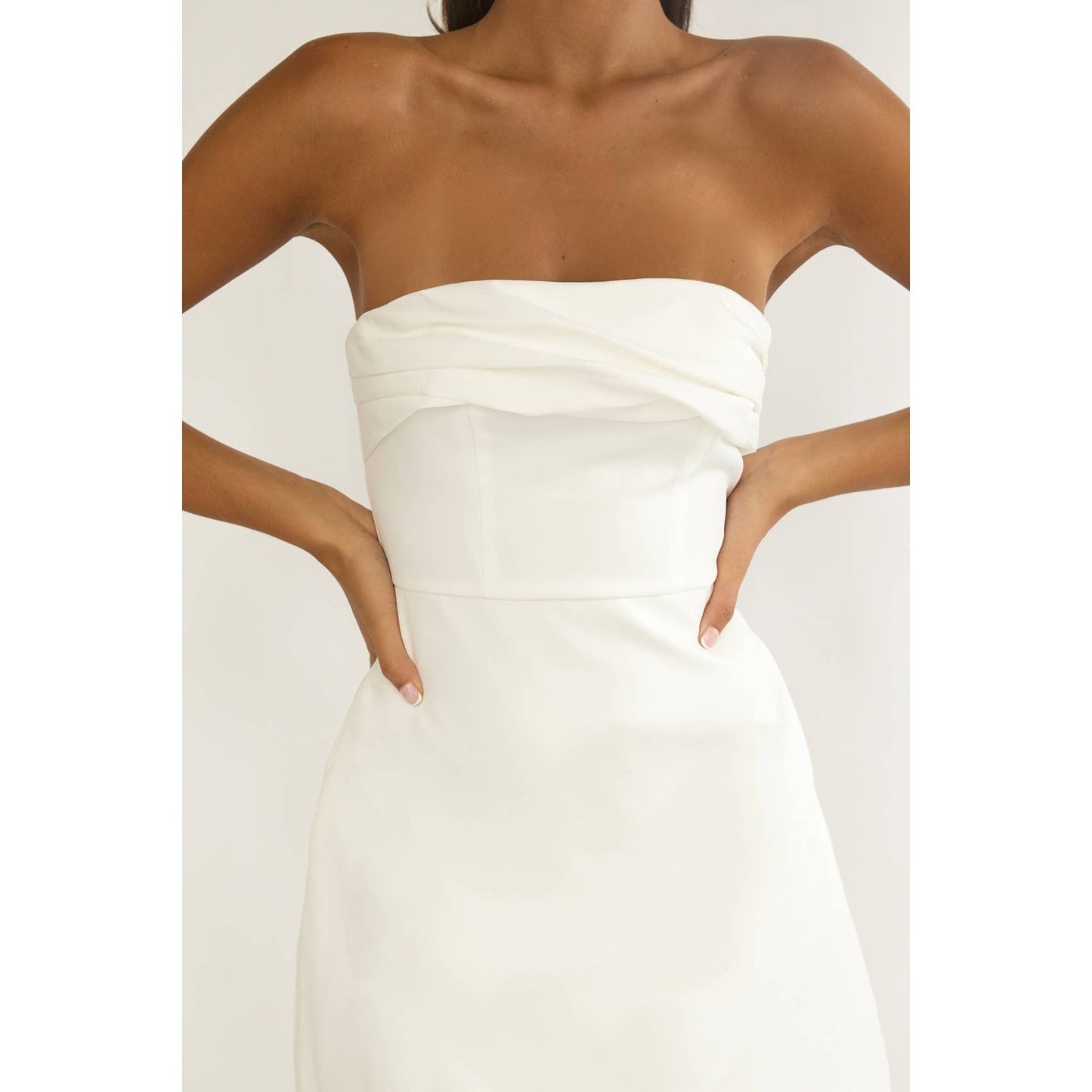 STRAPLESS SWEETHEART MINI DRESS