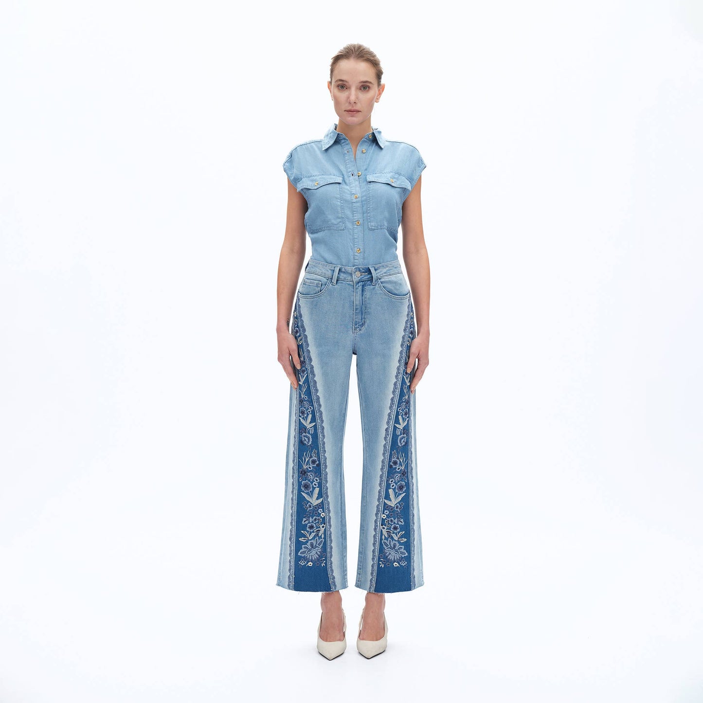 SUPER HIGH RISE WIDE LEG JEANS WITH RAW HEM