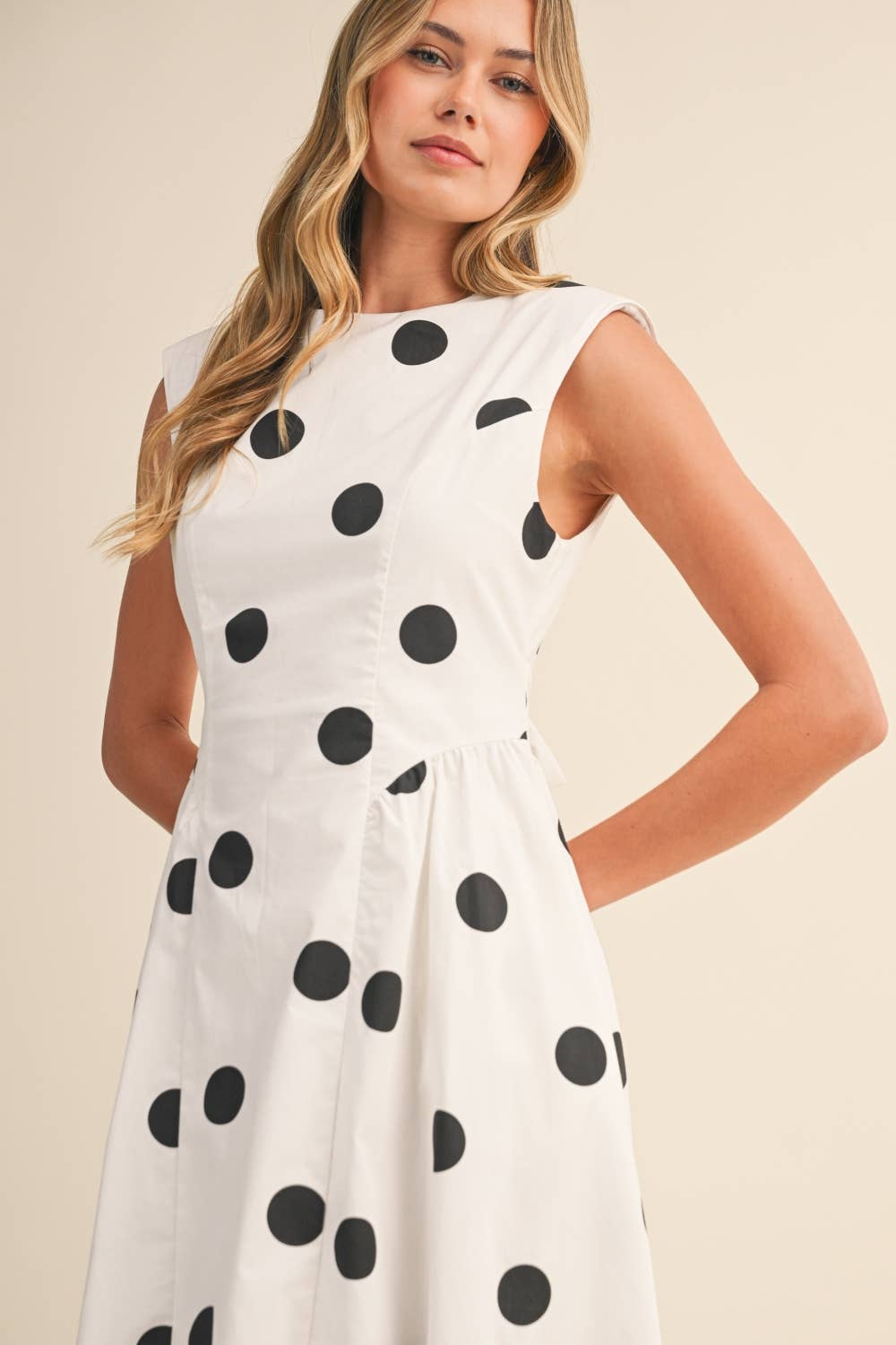 SLEEVELESS POLKA DOT MIDI DRESS