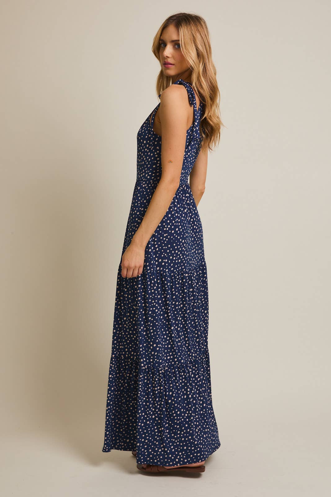 HALTER NECK SLEEVELESS DOT MAXI DRESS