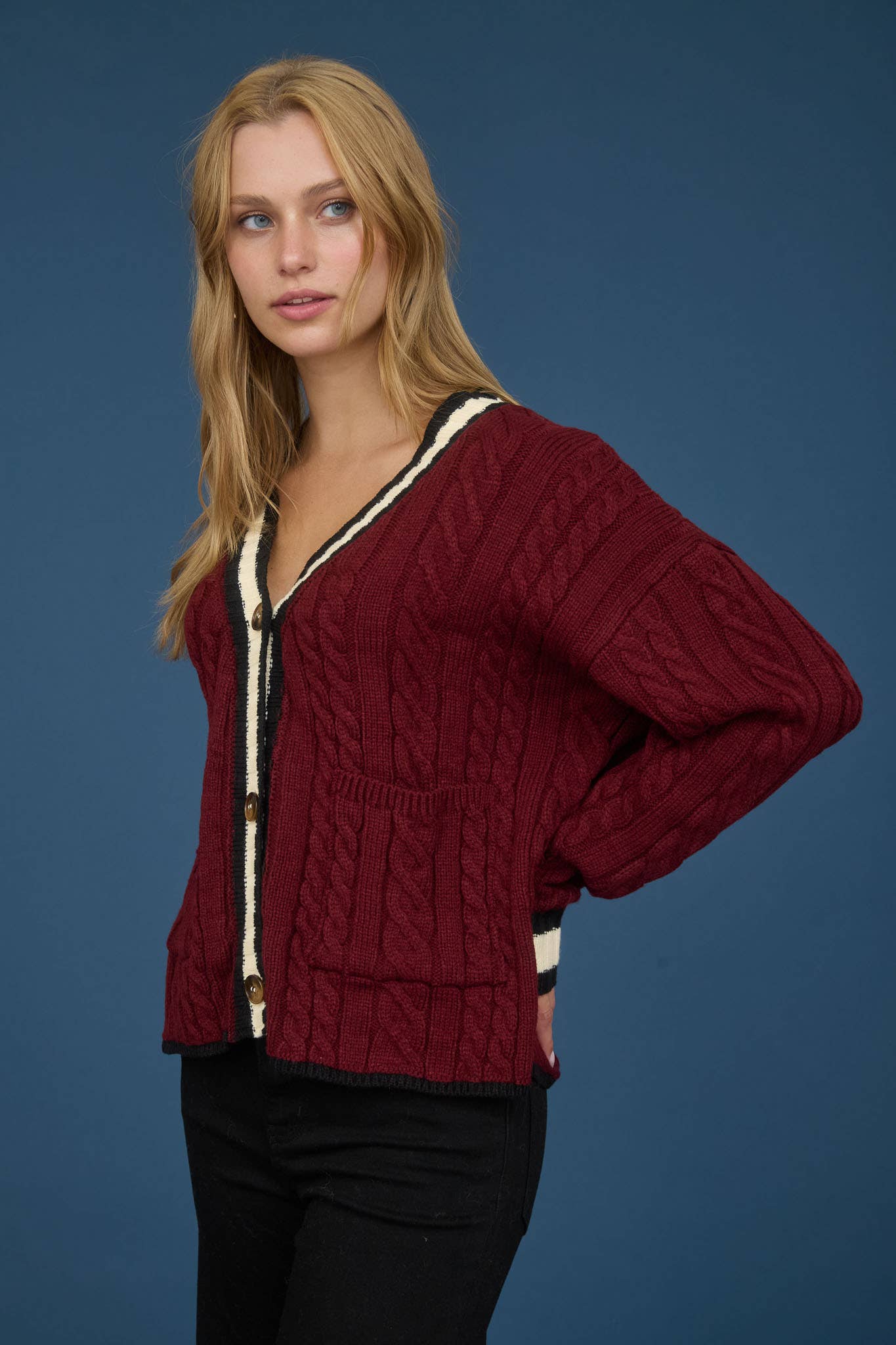 CONTRAST STRIPE TRIM CABLE KNIT BOYFRIEND CARDIGAN