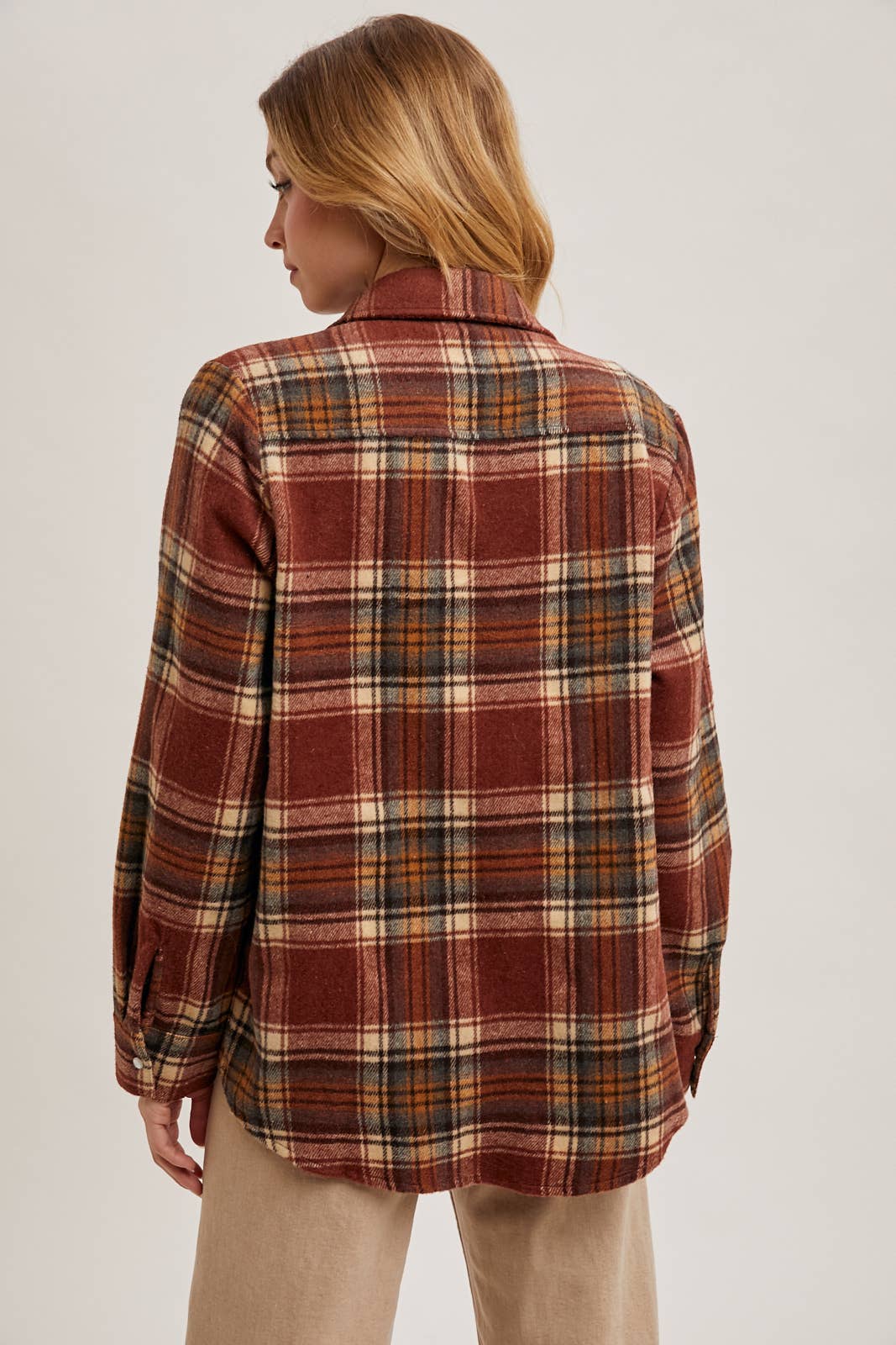 BUTTON DOWN PLAID SHACKET