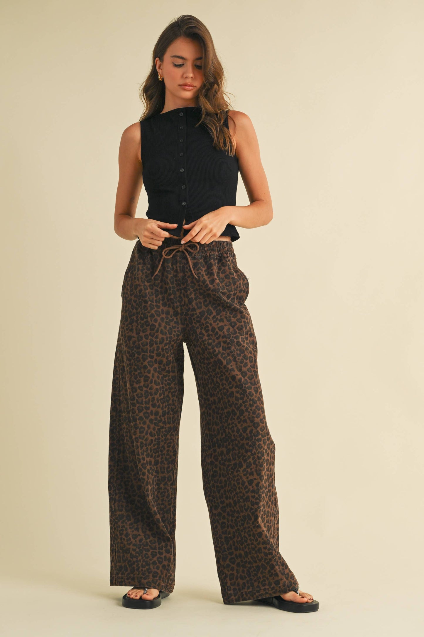 LEOPARD PRINT WIDE DENIM PANTS