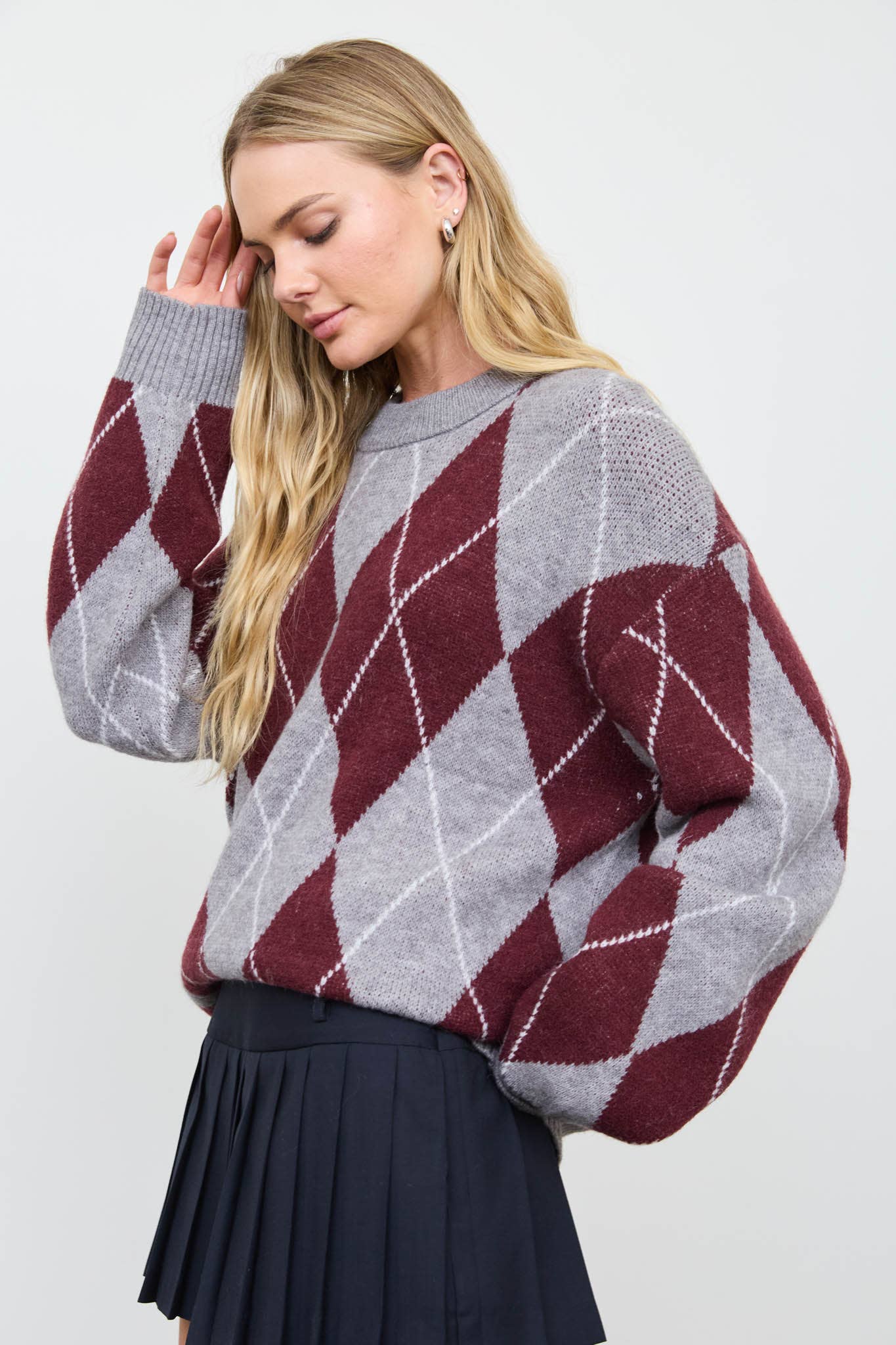 OVERSIZED ARGYLE CREW NECK KNIT PULLOVER