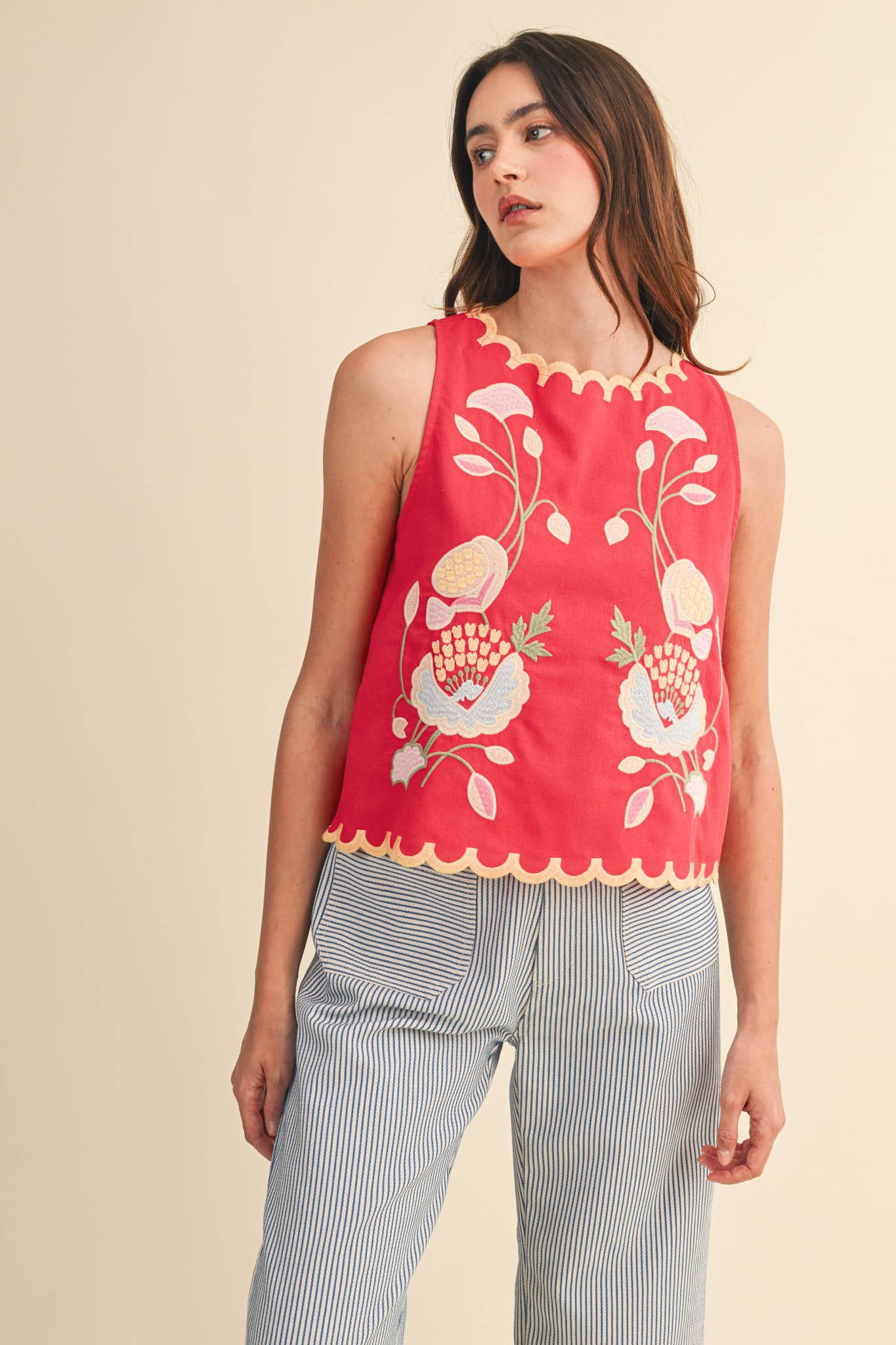 FLORAL EMBROIDERY SCALLOPED TANK MTP4915