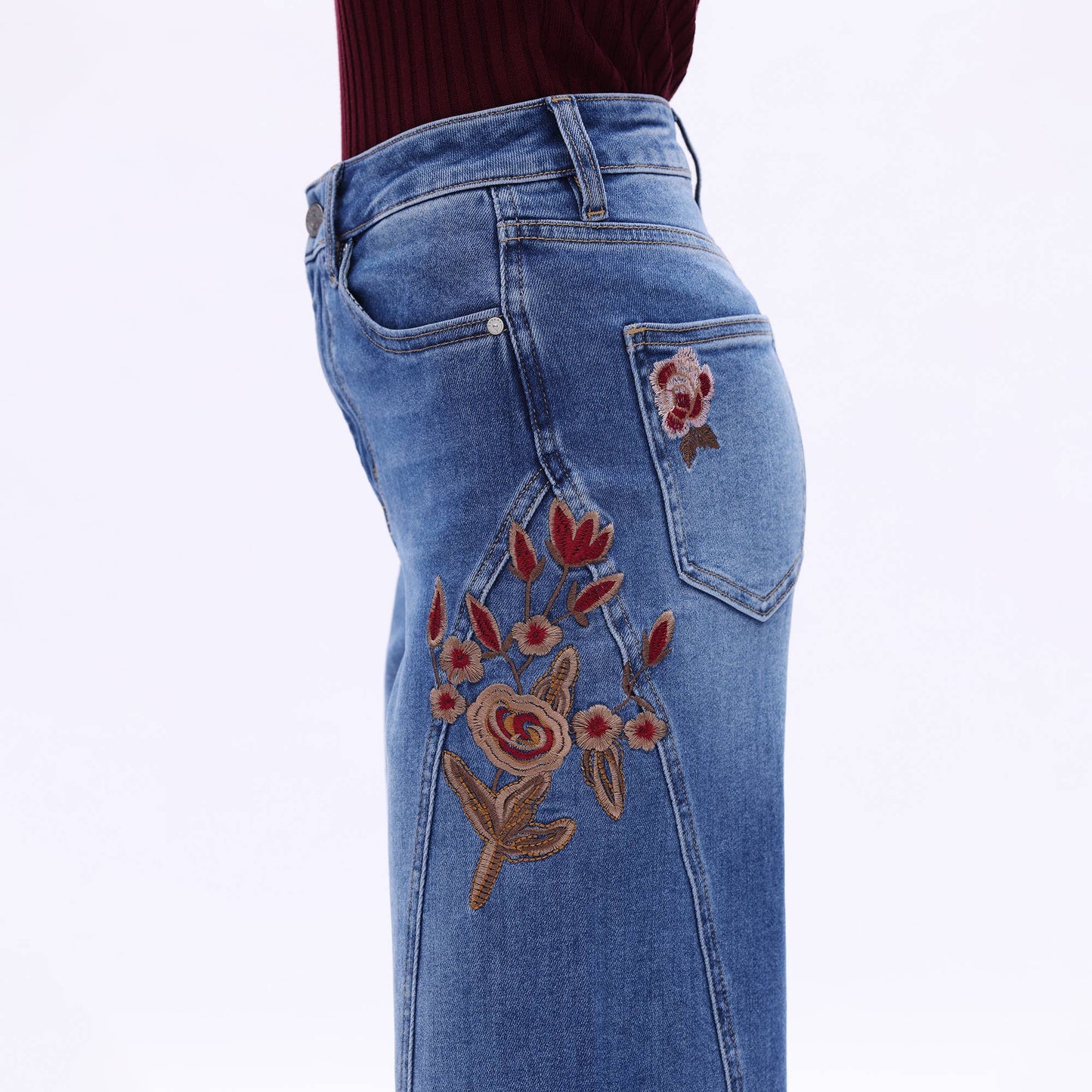 HIGH RISE EMBROIDERED WIDE LEG JEANS WITH RAW HEM BYW8254