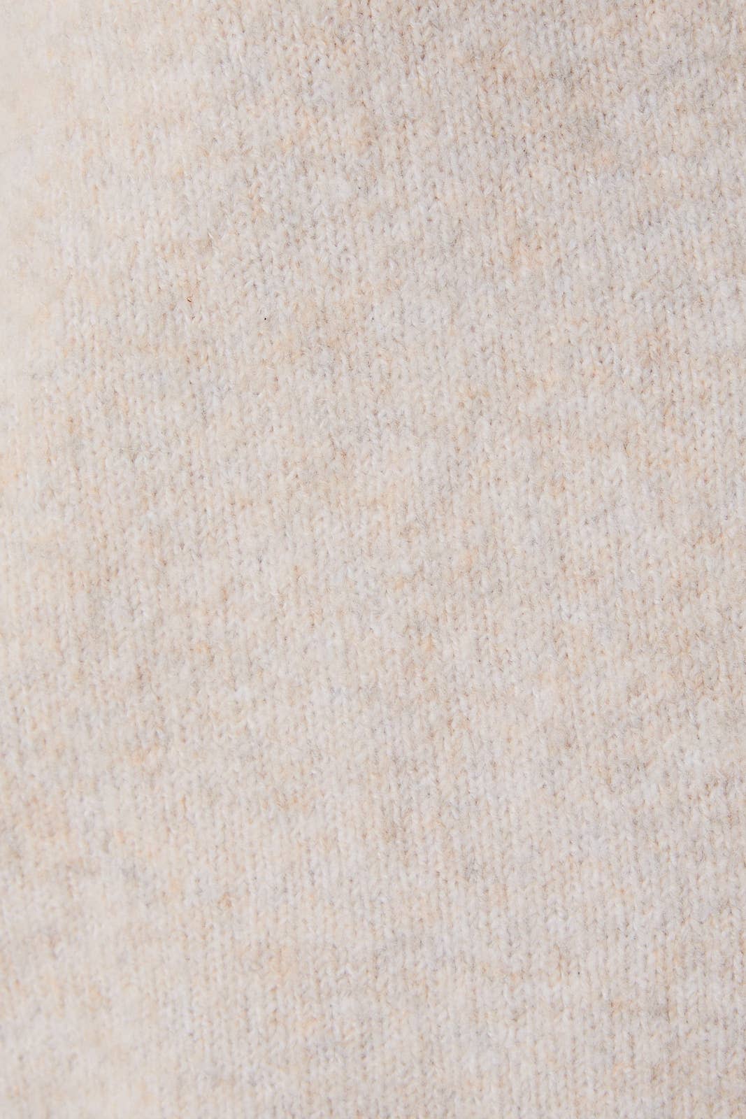 SLEEVELESS V-NECK BUTTON DOWN SWEATER TOP