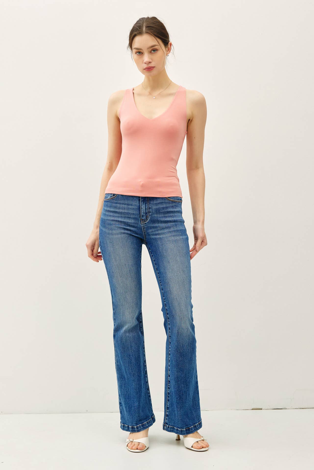 BASIC FULL LENGTH V-NECK TANK