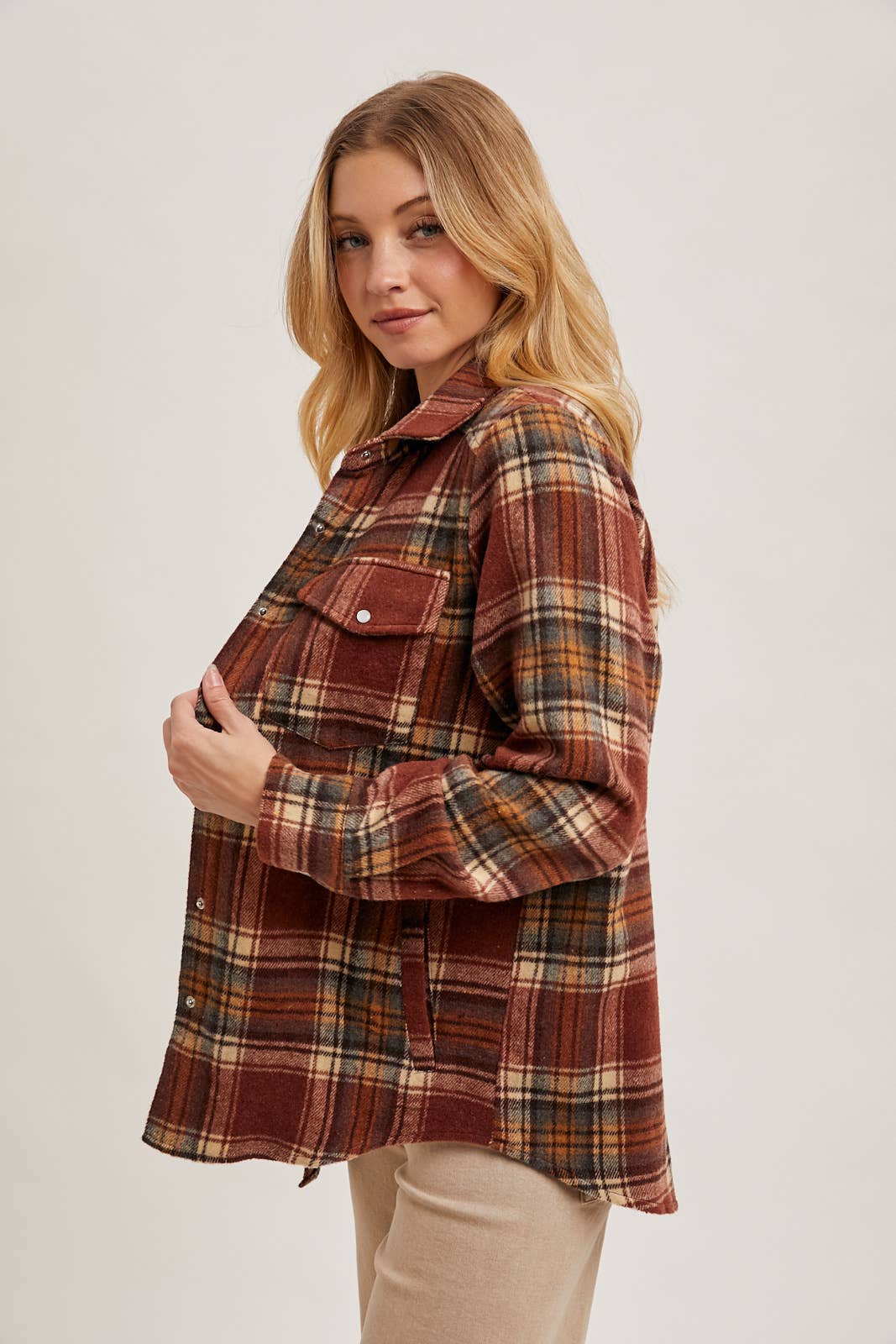 BUTTON DOWN PLAID SHACKET
