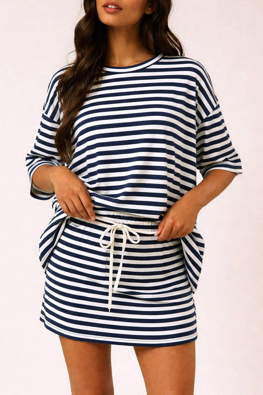 SHORT SLEEVE ROUND NECK OVERSIZED STRIPE T-SHIRT