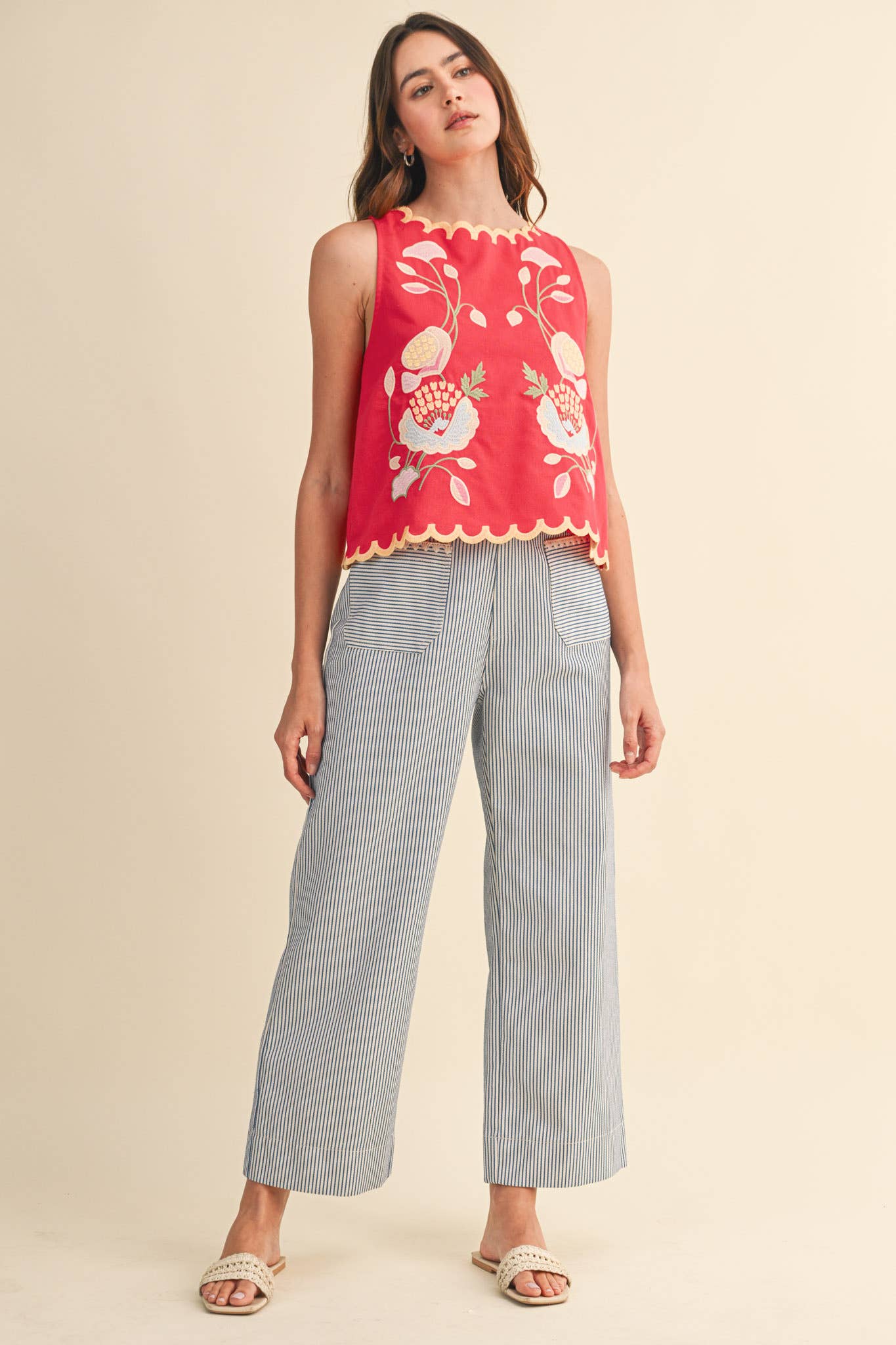 FLORAL EMBROIDERY SCALLOPED TANK MTP4915