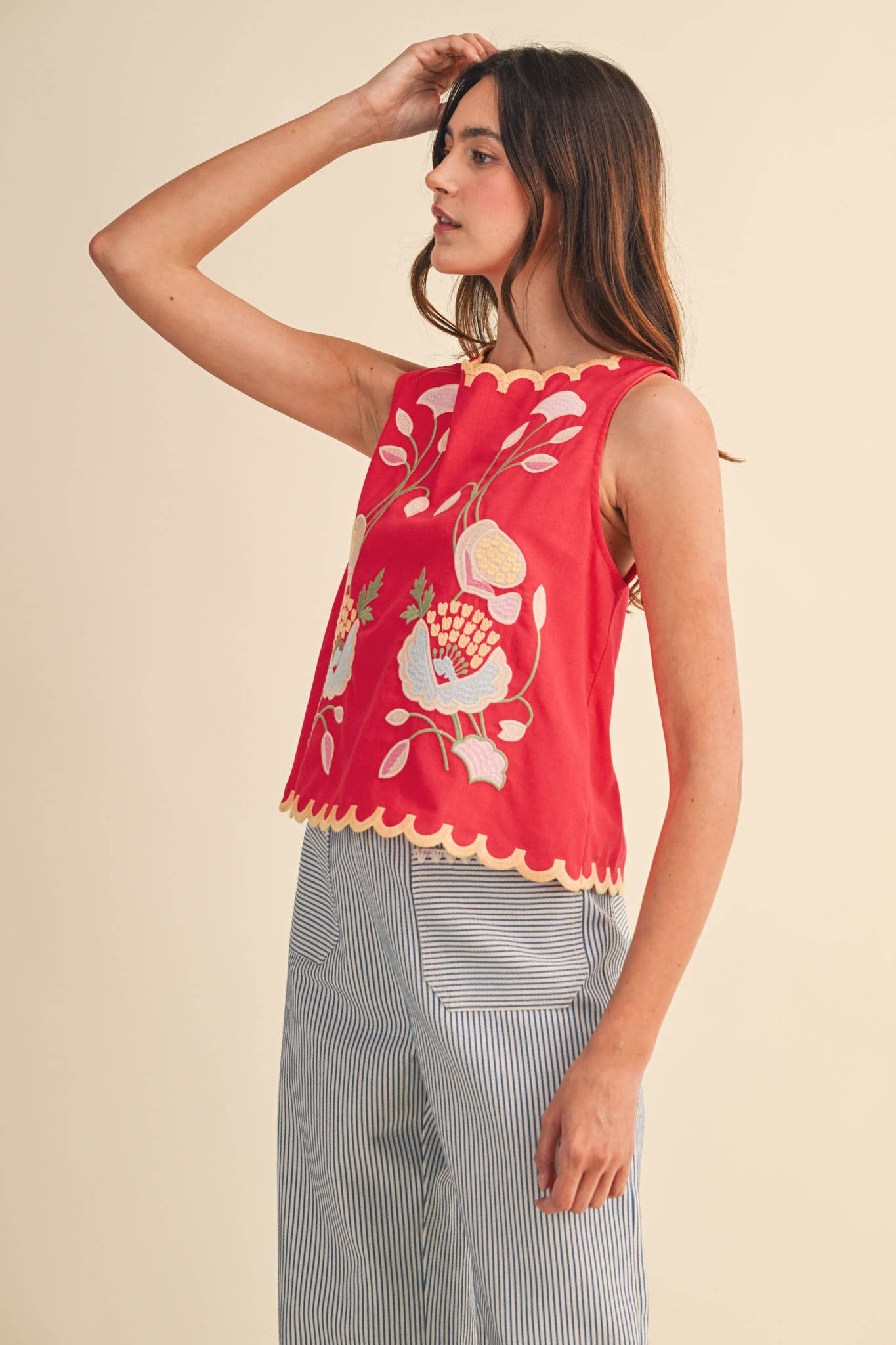 FLORAL EMBROIDERY SCALLOPED TANK MTP4915